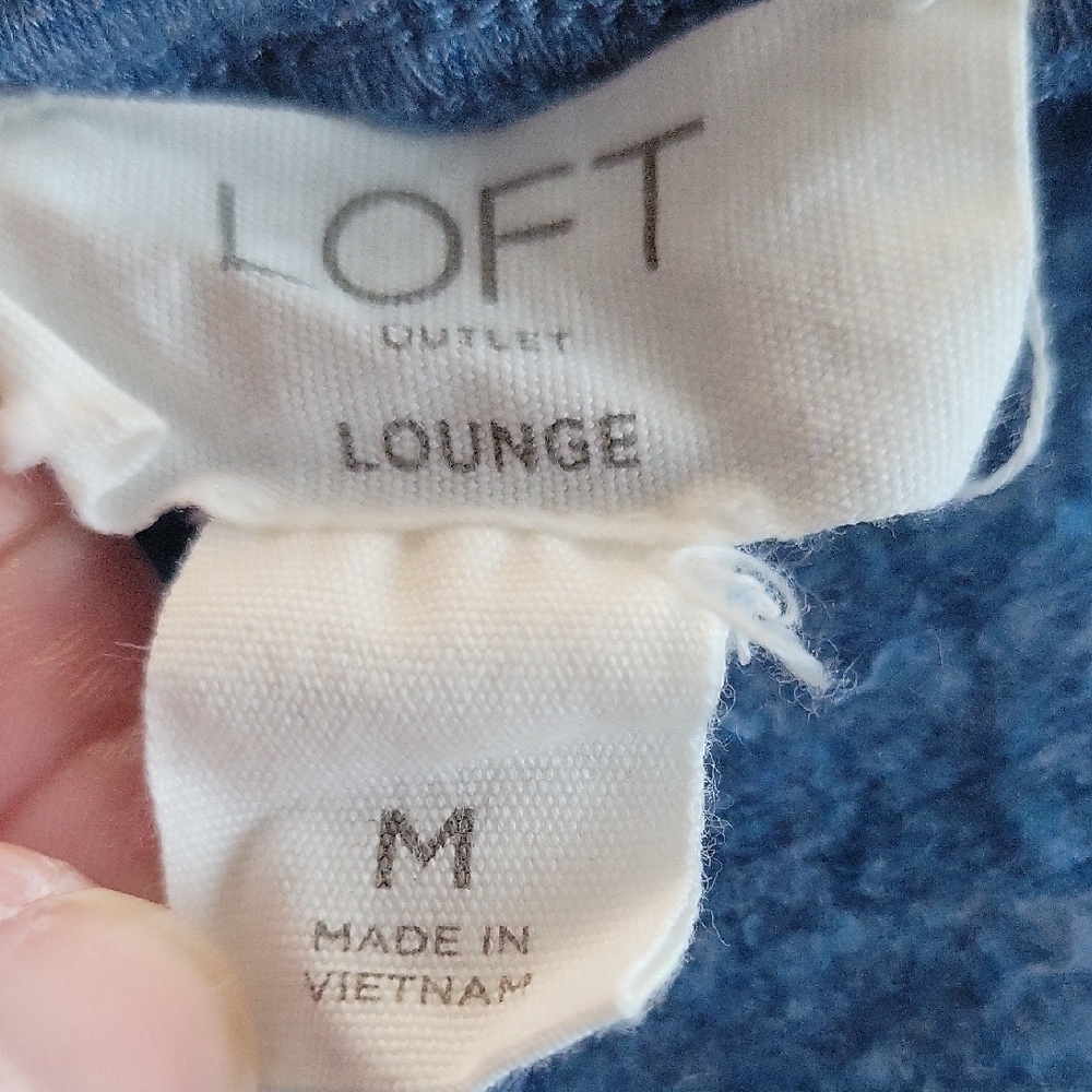LOFT Women's Long Sleeve Top in Blue - Picture 2 of 4